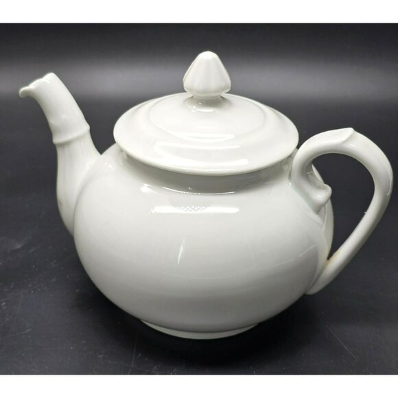 White Ceramic Teapot With Lid & Curved Handle Pillivuyt France DH1352 - Picture 1 of 9
